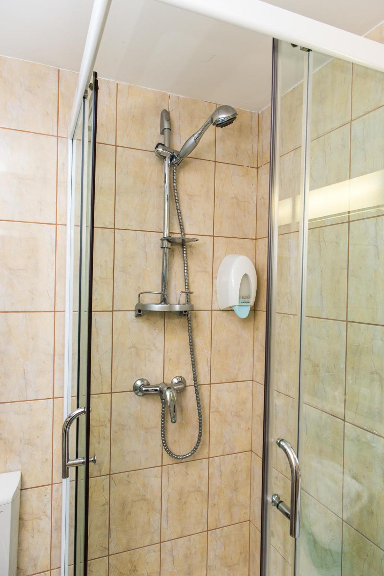 Hotel Lyra Oradea Quarto foto