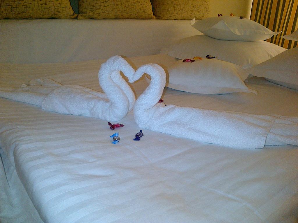 Hotel Lyra Oradea Quarto foto